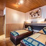 Hotel Land-hotel Zum Schwan, Garni E-ladestationen, Naehe Phantasialand Naehe Palmenparadies Euskirchen