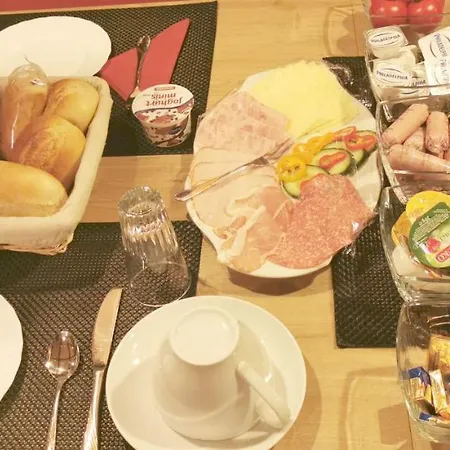 Land-hotel Zum Schwan, Garni E-ladestationen, Naehe Phantasialand Naehe Palmenparadies Euskirchen 3*