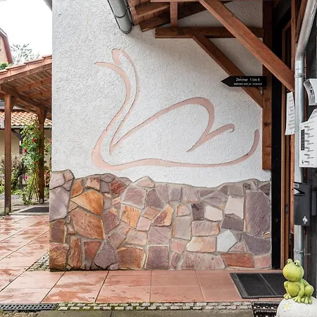 Land-hotel Zum Schwan, Garni E-ladestationen, -spaetanreise Moeglich-, Naehe Phantasialand Naehe Palmenparadies Euskirchen Hotel