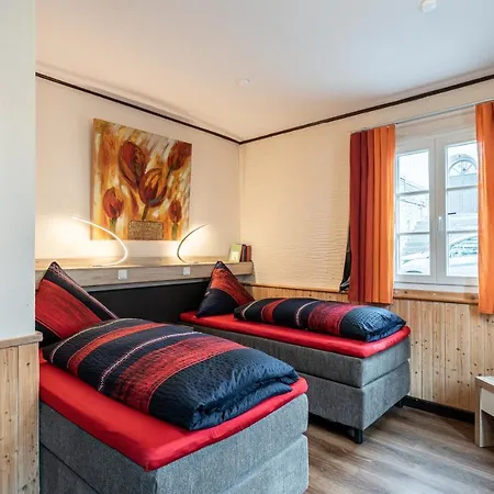 Szálloda Land-hotel Zum Schwan, Garni E-ladestationen, Naehe Phantasialand Naehe Palmenparadies Euskirchen Weilerswist