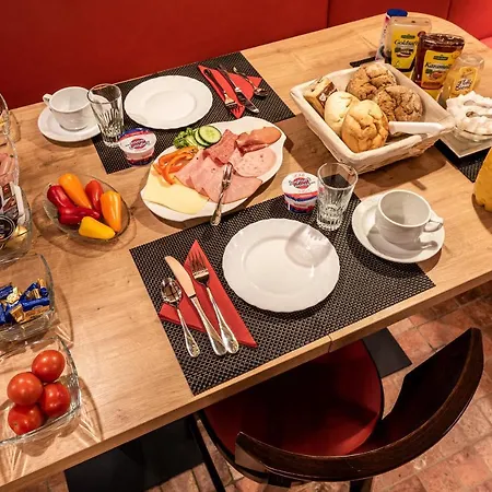 酒店 Land-hotel Zum Schwan, Garni E-ladestationen, Naehe Phantasialand Naehe Palmenparadies Euskirchen