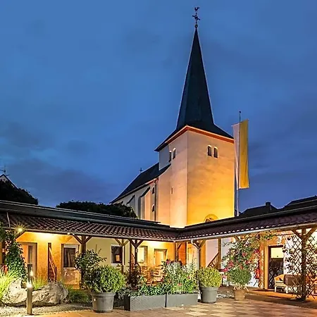 Land-hotel Zum Schwan, Garni E-ladestationen, Naehe Phantasialand Naehe Palmenparadies Euskirchen