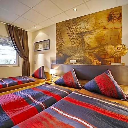 Land-hotel Zum Schwan, Garni E-ladestationen, Naehe Phantasialand Naehe Palmenparadies Euskirchen Hotel 3*