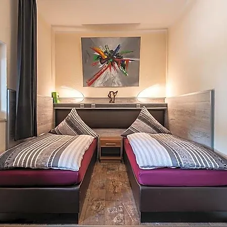Land-hotel Zum Schwan, Garni E-ladestationen, Naehe Phantasialand Naehe Palmenparadies Euskirchen Hotel Weilerswist