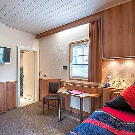 Land-hotel Zum Schwan, Garni E-ladestationen, Naehe Phantasialand Naehe Palmenparadies Euskirchen Weilerswist