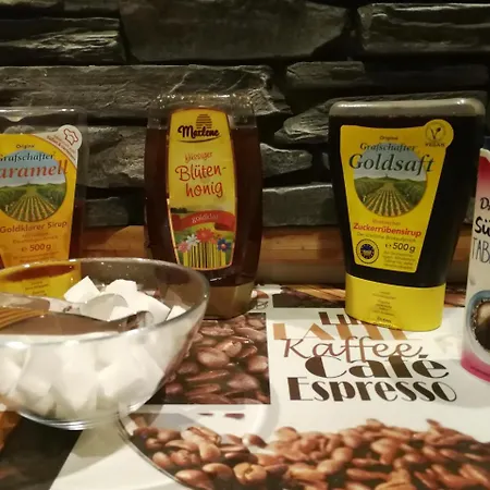 Land-Hotel Zum Schwan, Garni E-Ladestationen, -Spaetanreise Moeglich-, Naehe Phantasialand Naehe Palmenparadies Euskirchen Отель 3*