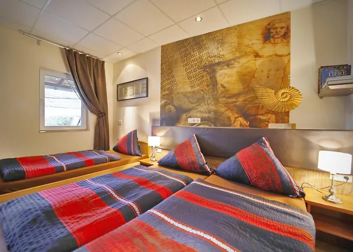 Land-Hotel Zum Schwan, Garni E-Ladestationen, -Spaetanreise Moeglich-, Naehe Phantasialand Naehe Palmenparadies Euskirchen Ξενοδοχείο Weilerswist