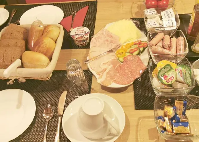 Land-hotel Zum Schwan, Garni E-ladestationen, -spaetanreise Moeglich-, Naehe Phantasialand Naehe Palmenparadies Euskirchen 3*