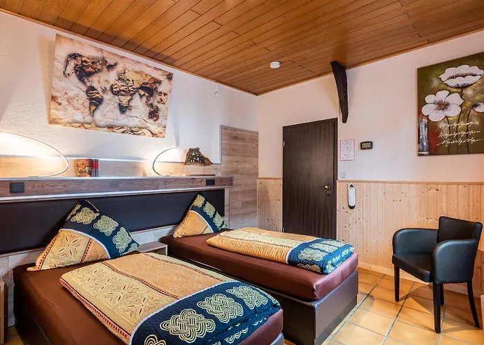 Land-hotel Zum Schwan, Garni E-ladestationen, -spaetanreise Moeglich-, Naehe Phantasialand Naehe Palmenparadies Euskirchen 호텔 바일러스비스트