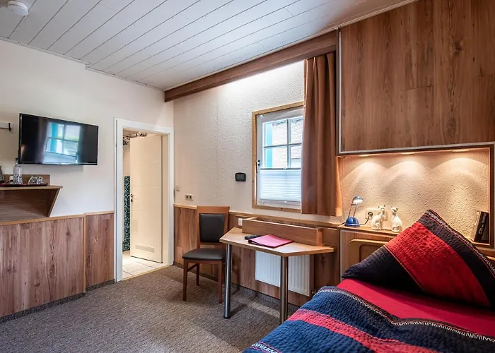 Hotel Land-hotel Zum Schwan, Garni E-ladestationen, -spaetanreise Moeglich-, Naehe Phantasialand Naehe Palmenparadies Euskirchen Weilerswist