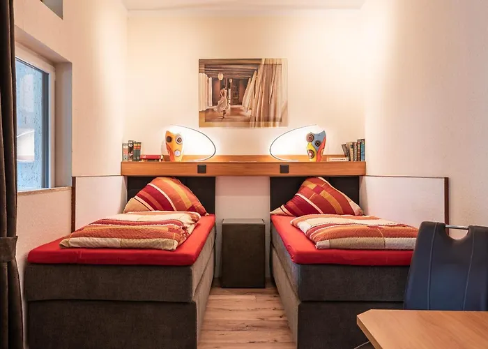 Land-hotel Zum Schwan, Garni E-ladestationen, -spaetanreise Moeglich-, Naehe Phantasialand Naehe Palmenparadies Euskirchen